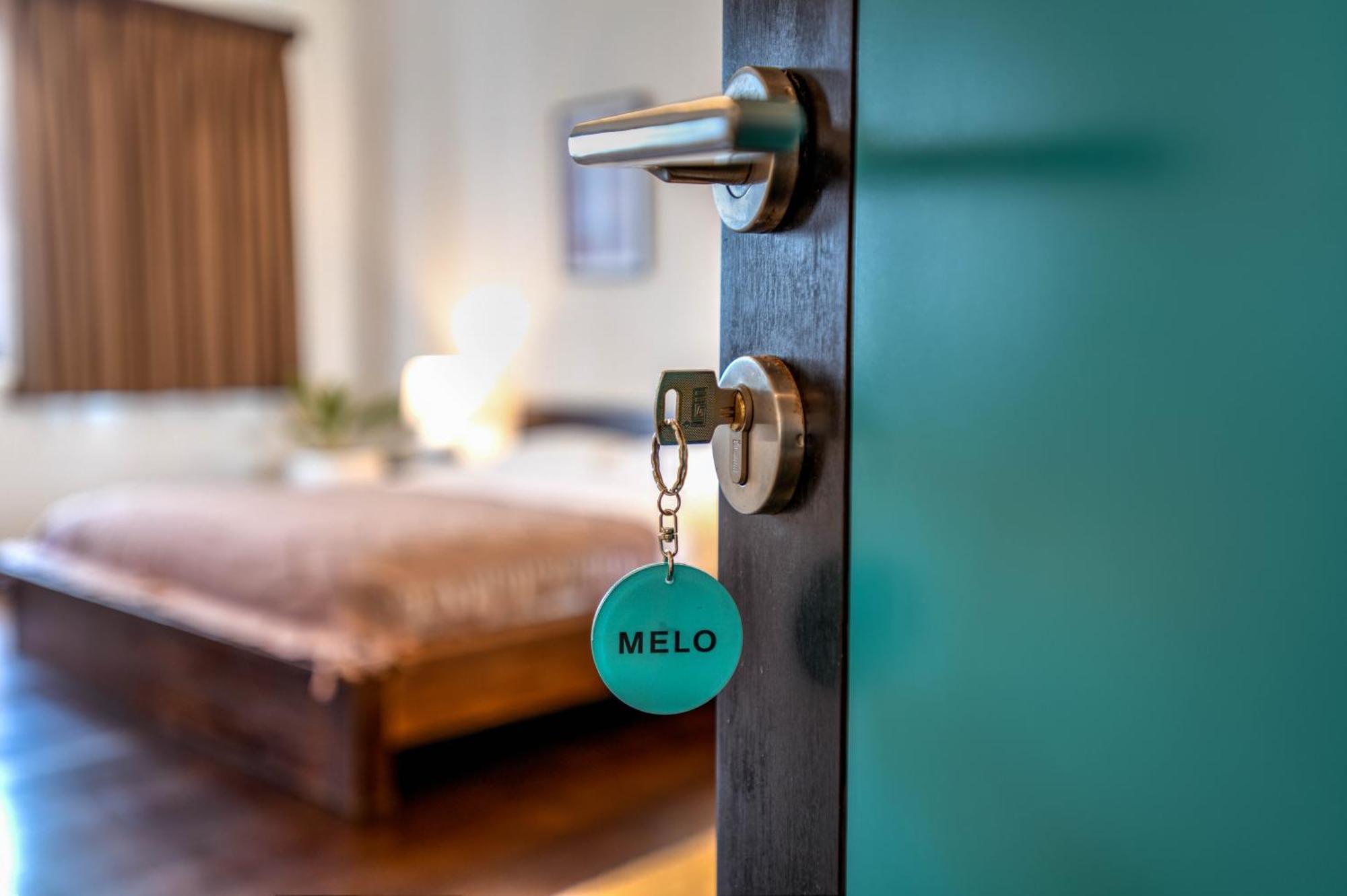 Melo Suites Hotel Семиньяк Экстерьер фото